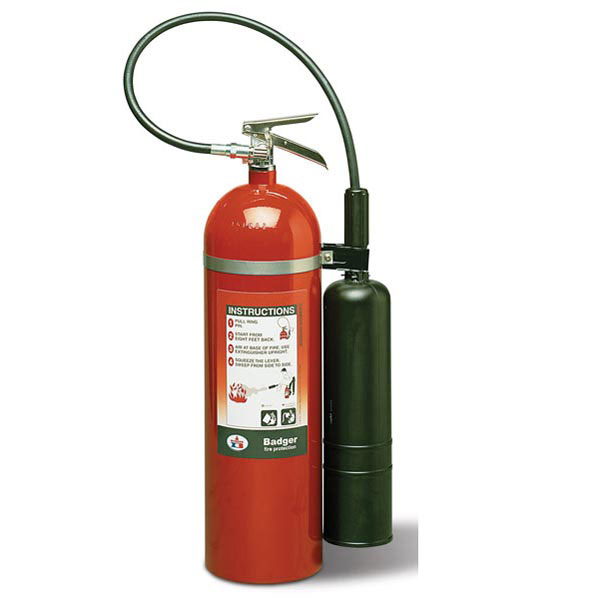 Badger™ 15 lb CO2 Fire Extinguisher w/ Brass Valve & Wall Hook – 10B:C